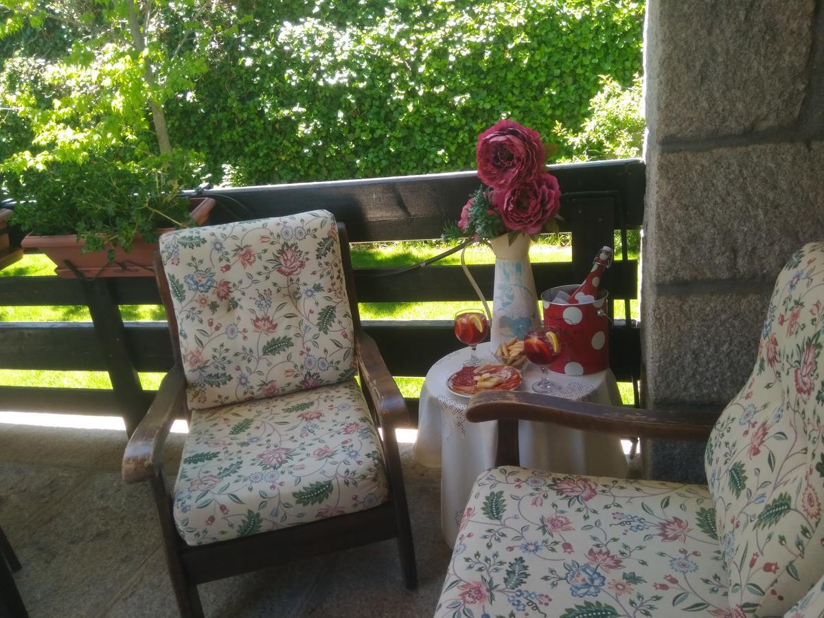 Posada Rural La Flor Las Navas Del Marques Luaran gambar